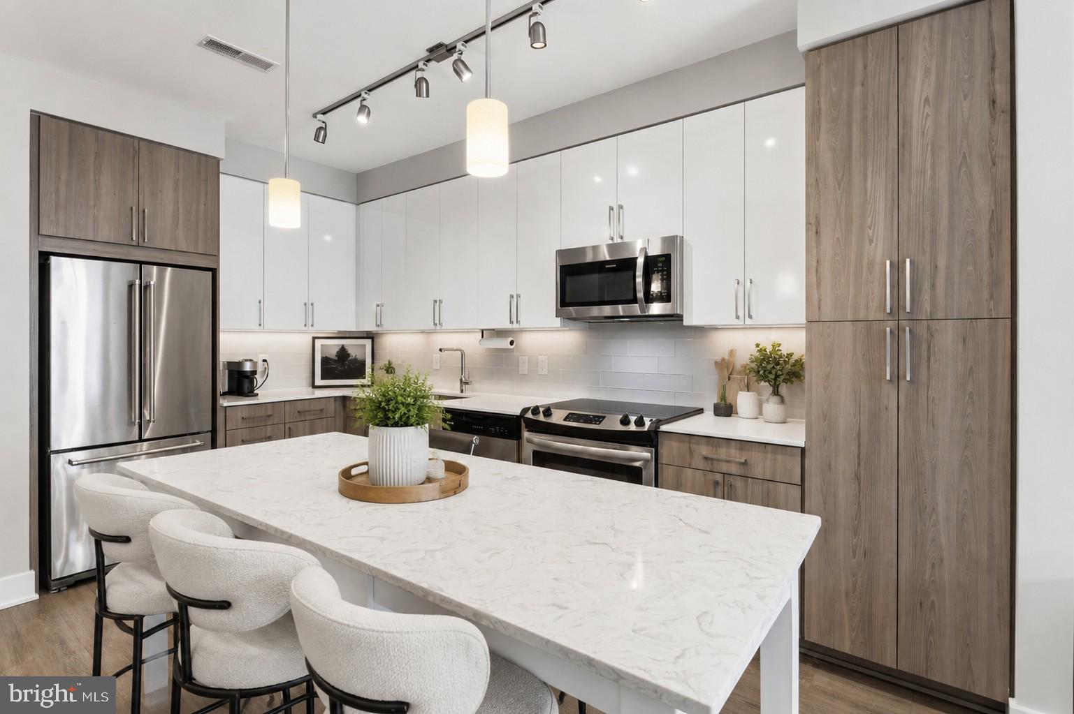 NATIONAL HARBOR - Residential