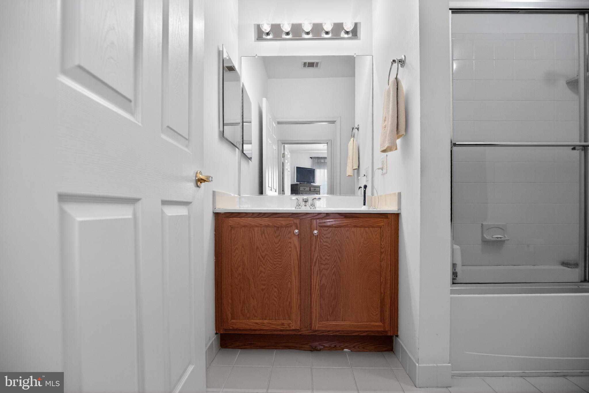 THE GRANDE AT RIVERVIEW - Residential