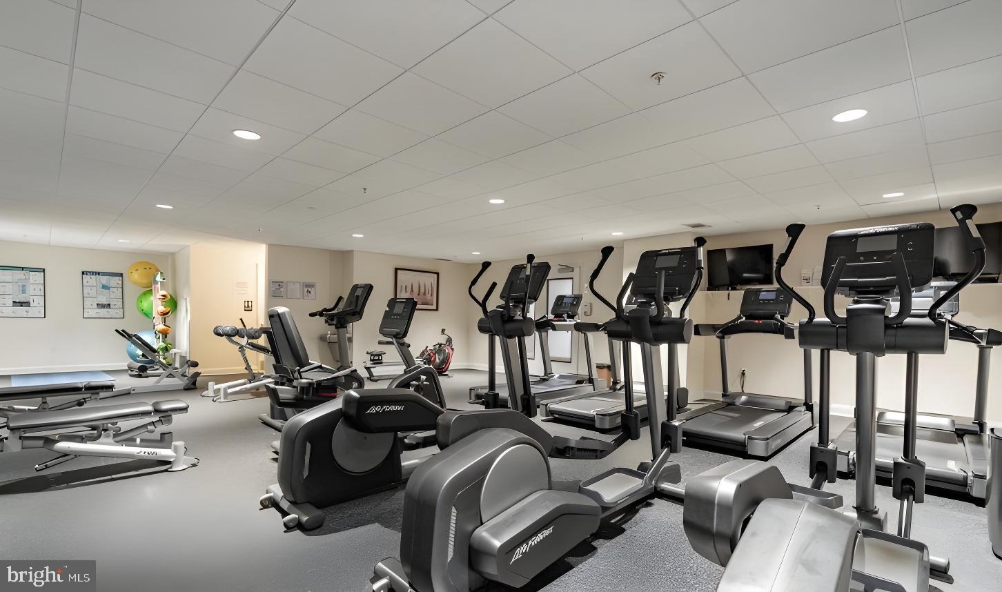 THE GRANDE AT RIVERVIEW - Residential