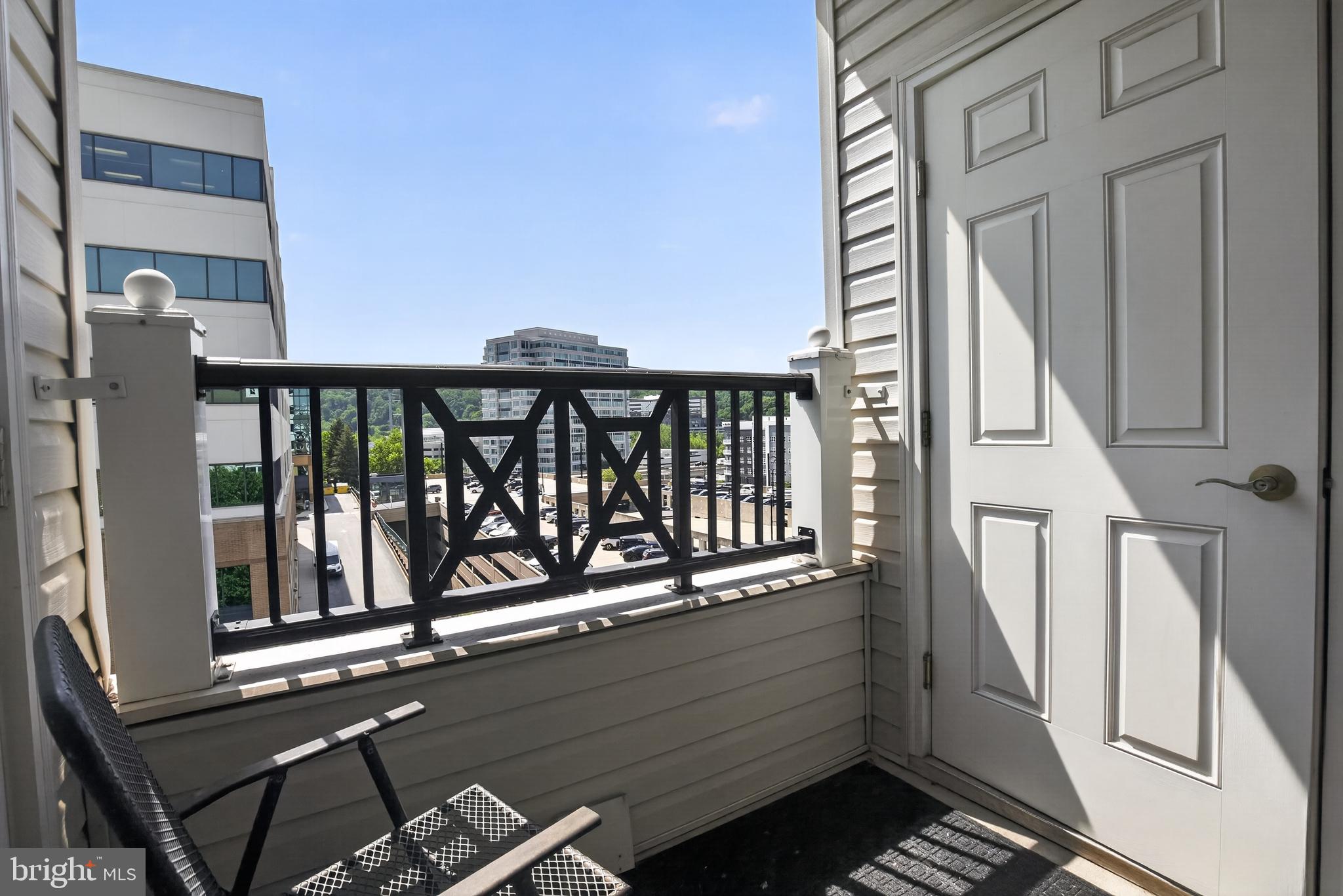 THE GRANDE AT RIVERVIEW - Residential