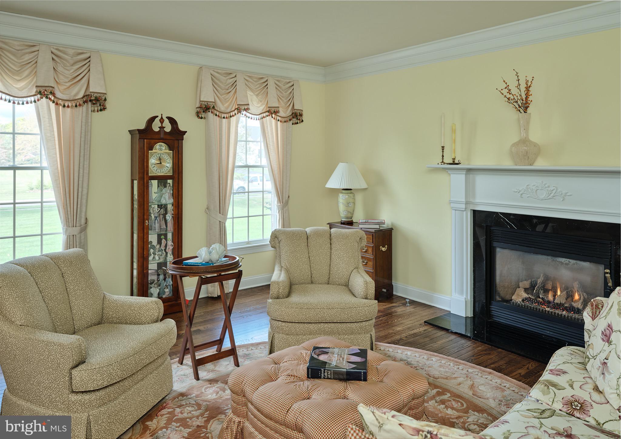 PICKERING CHASE - Residential