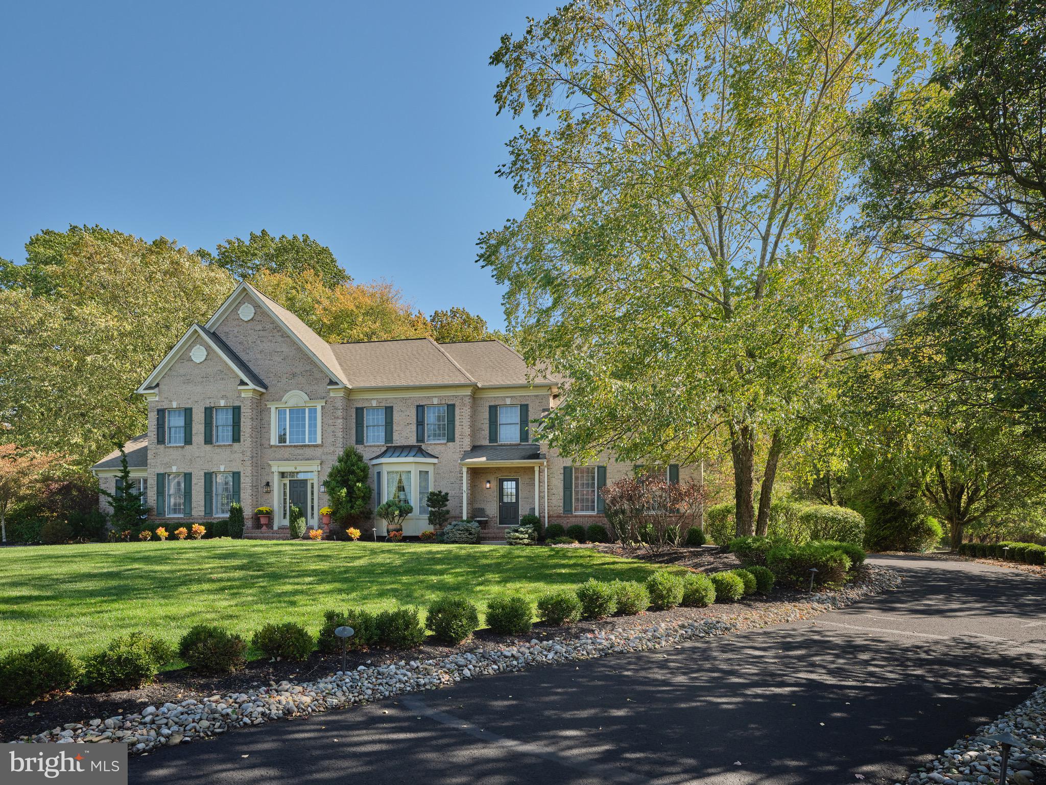 PICKERING CHASE - Residential