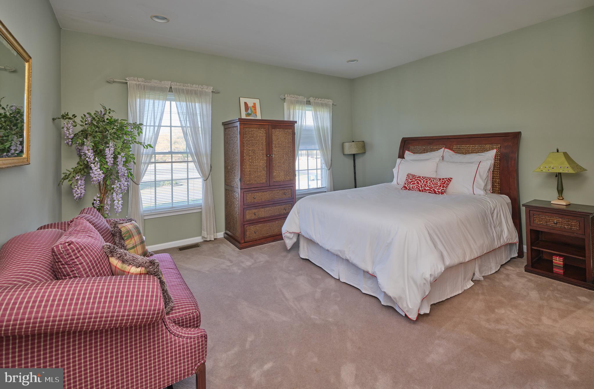 PICKERING CHASE - Residential