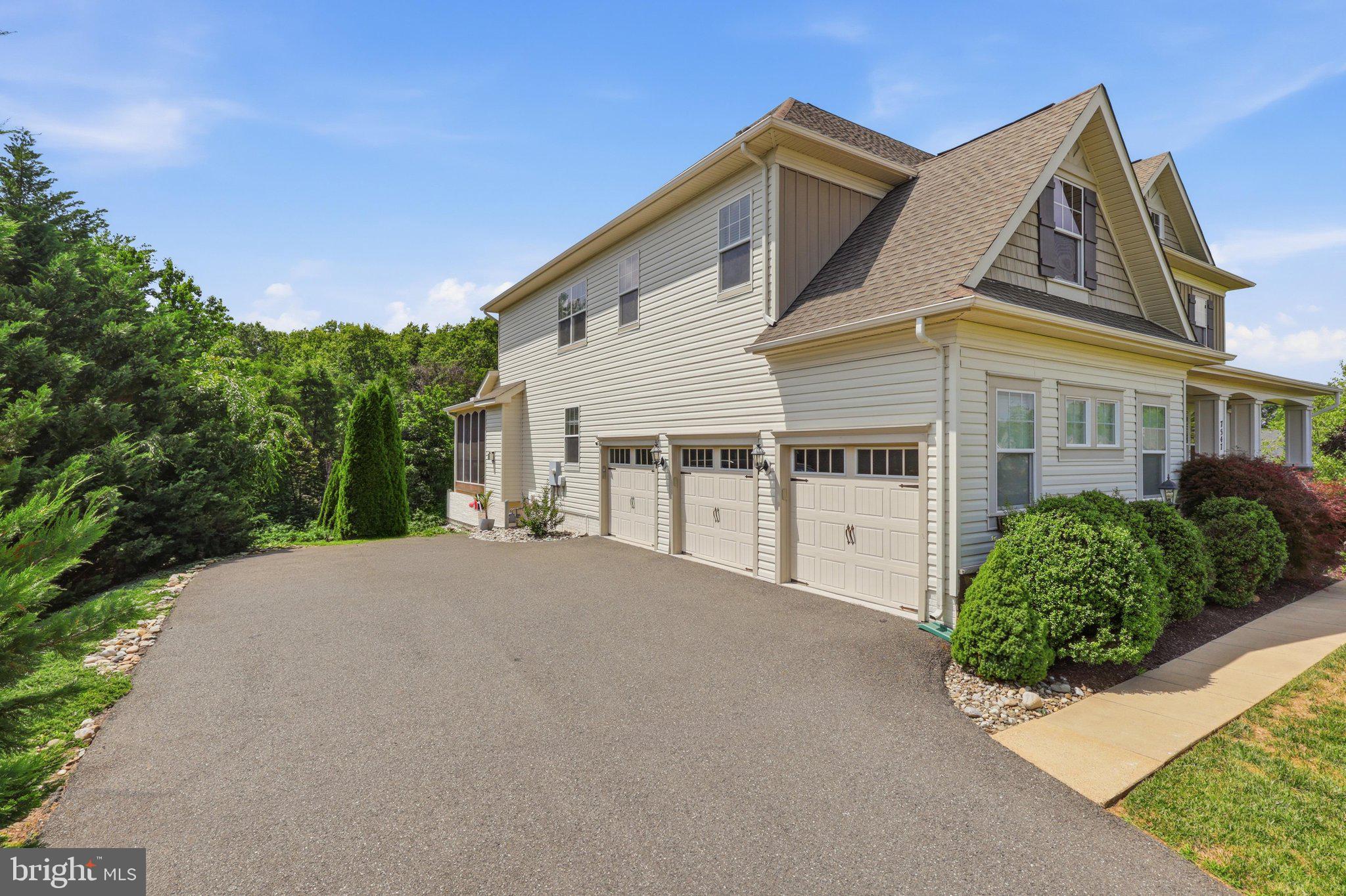 BROOKSIDE - Residential