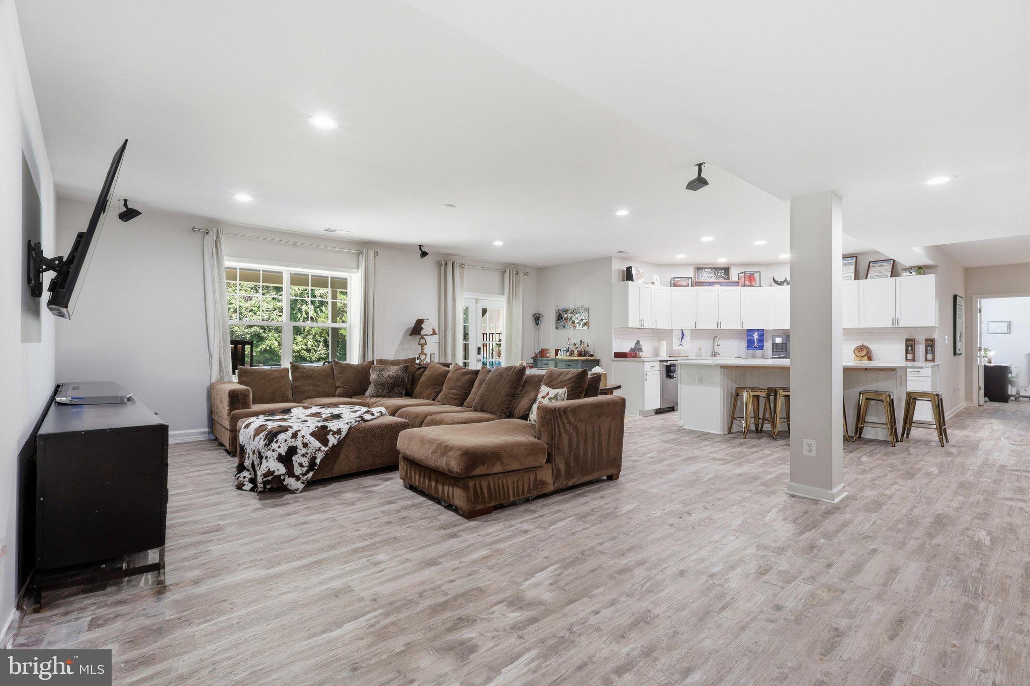 BROOKSIDE - Residential