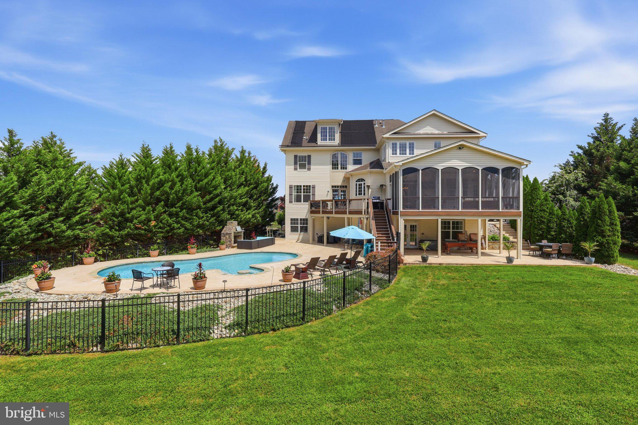BROOKSIDE - Residential