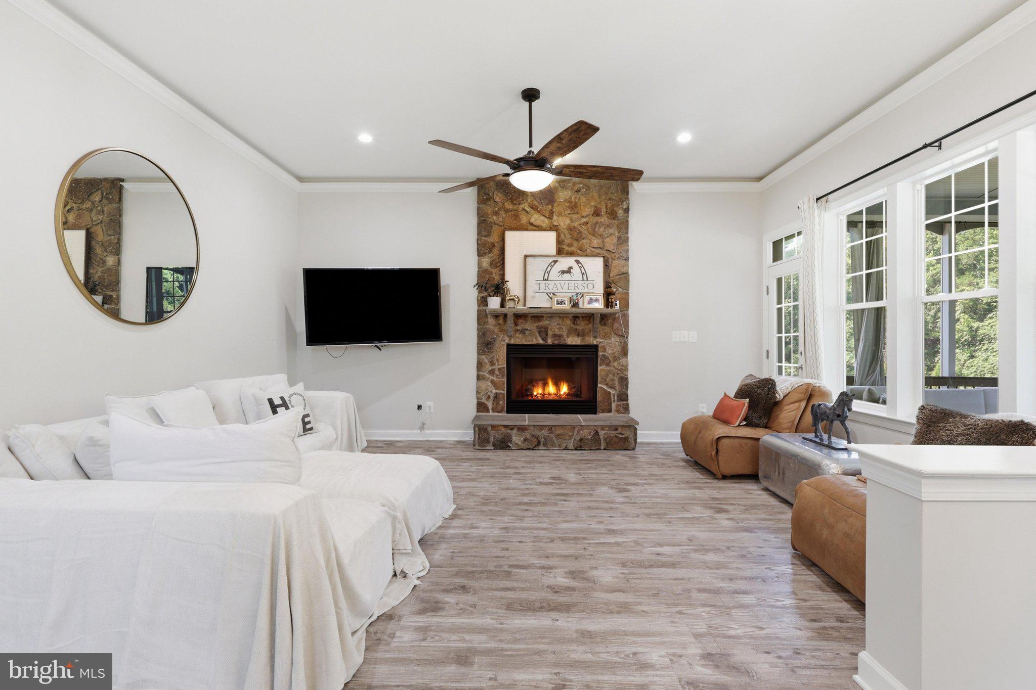 BROOKSIDE - Residential