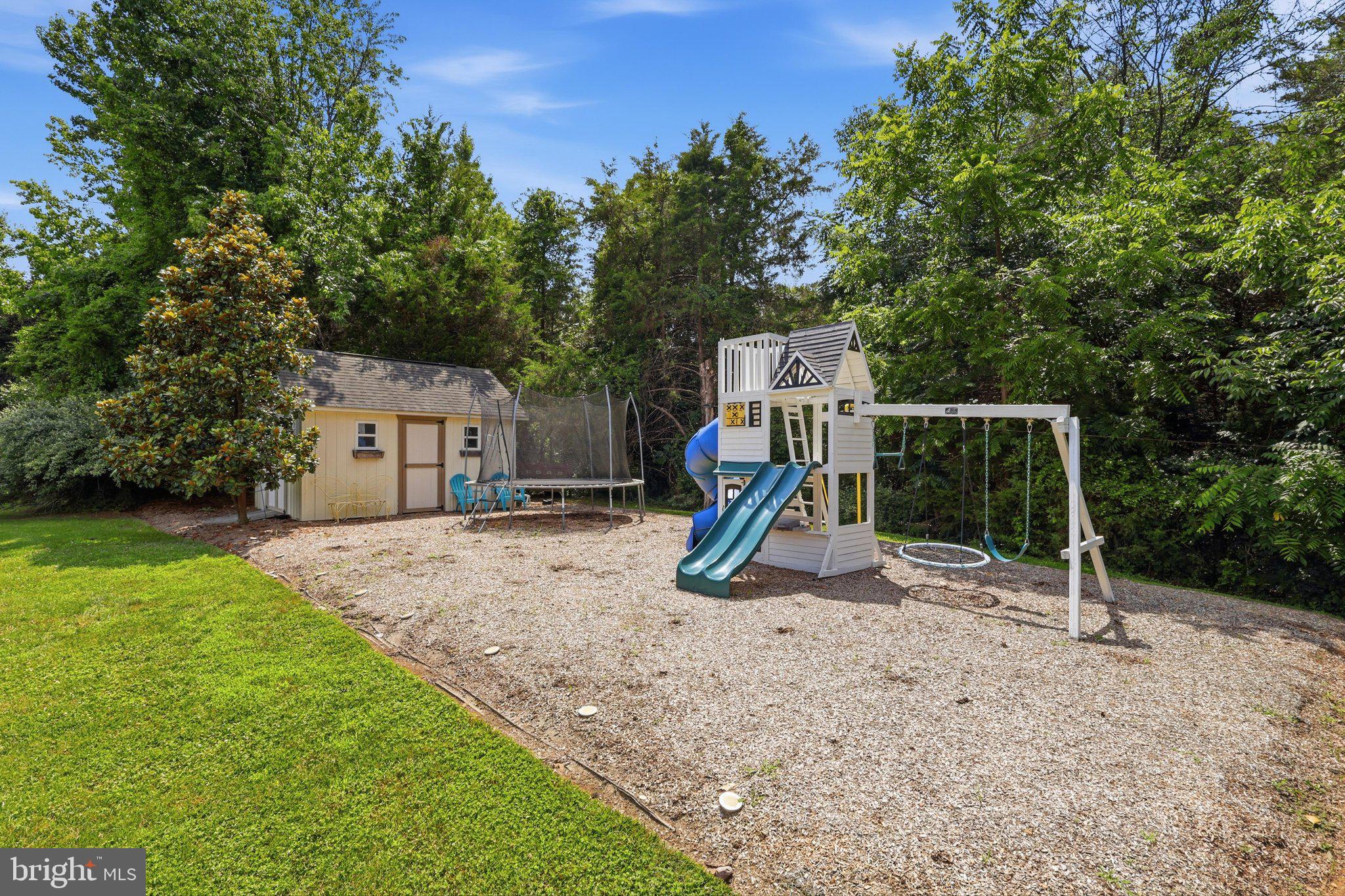 BROOKSIDE - Residential
