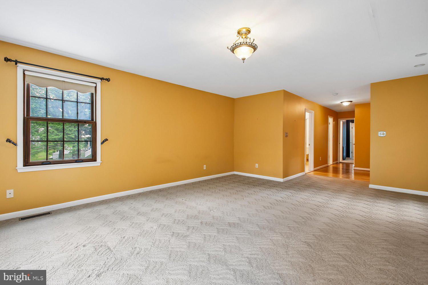 NEWINGTON STATION - Residential