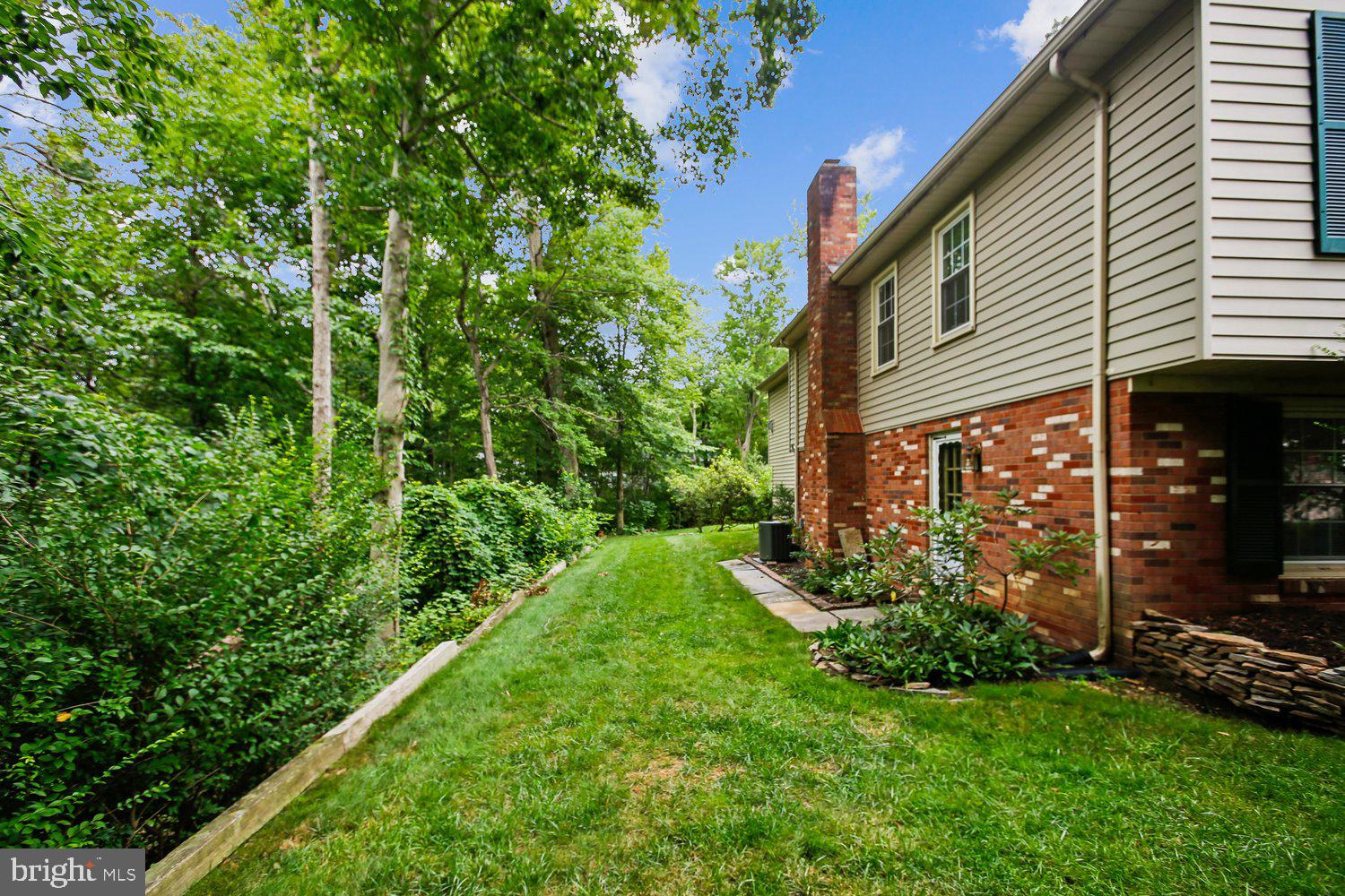 NEWINGTON STATION - Residential