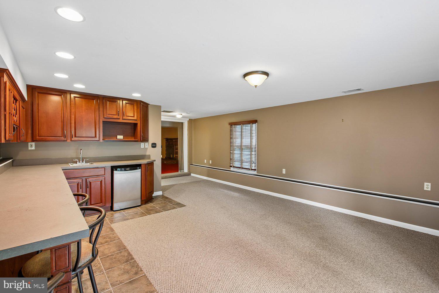 NEWINGTON STATION - Residential