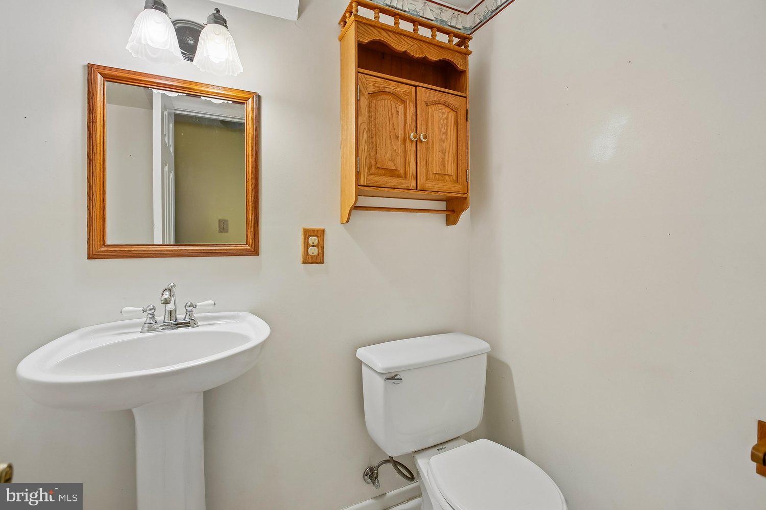 NEWINGTON STATION - Residential