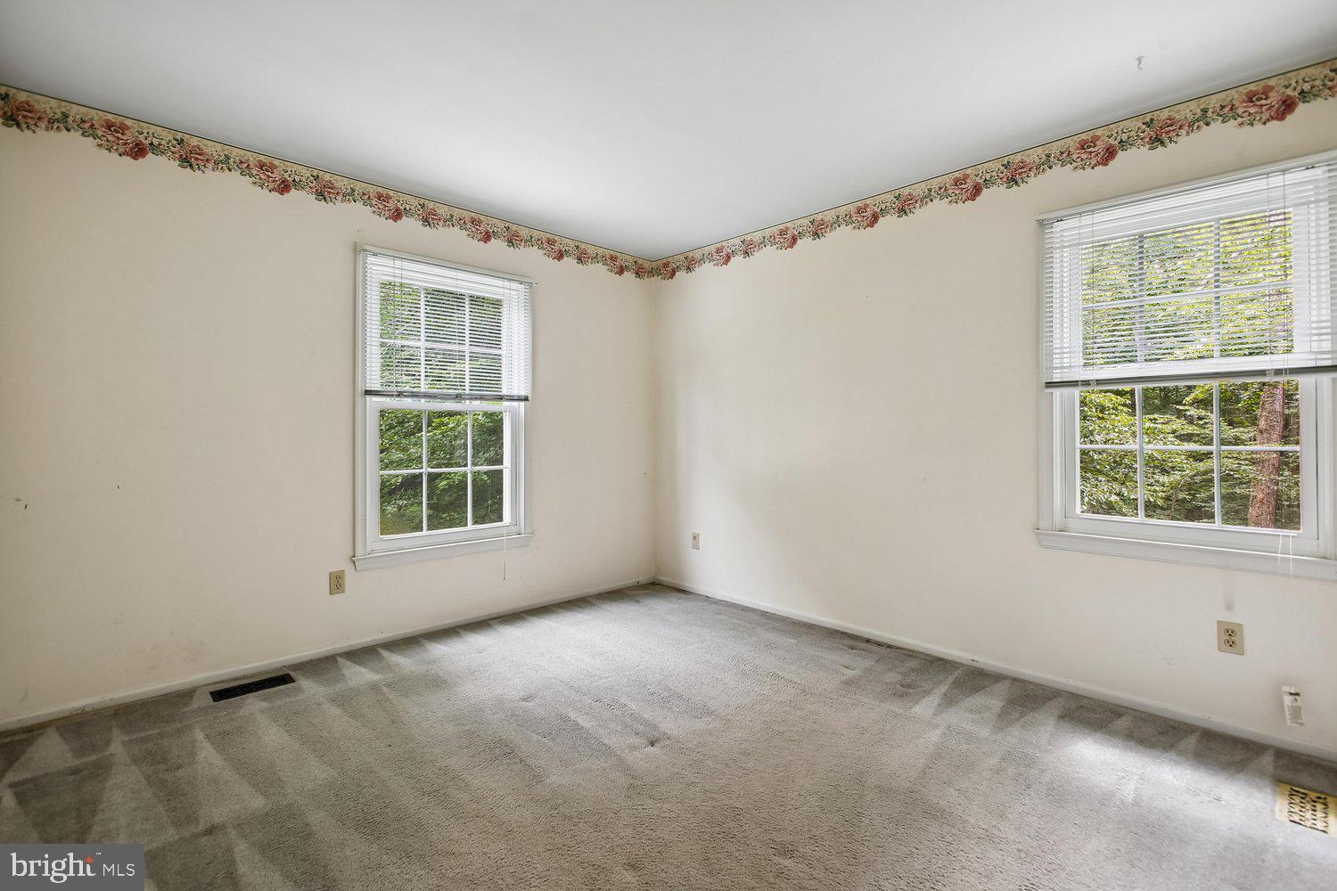 NEWINGTON STATION - Residential