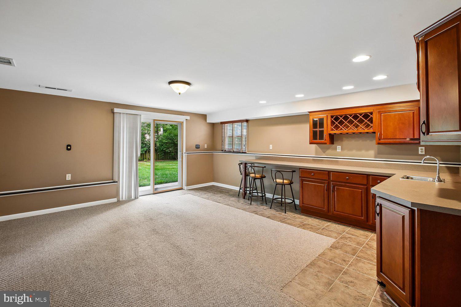 NEWINGTON STATION - Residential