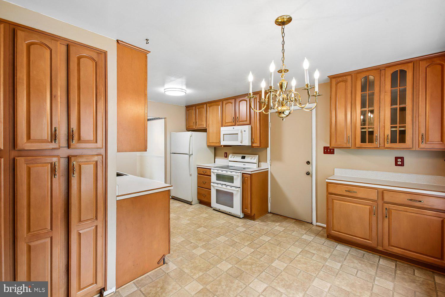 NEWINGTON STATION - Residential