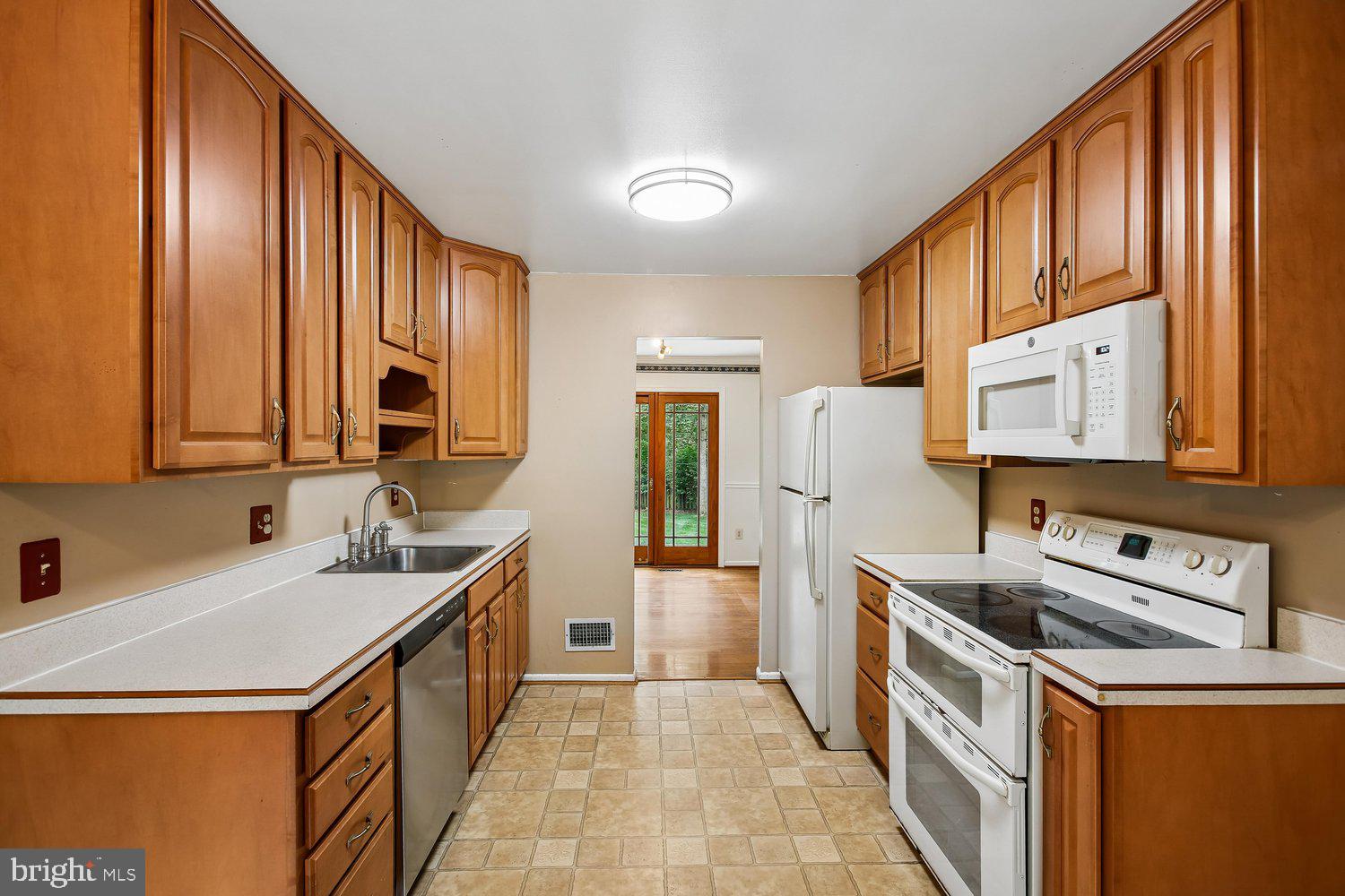 NEWINGTON STATION - Residential
