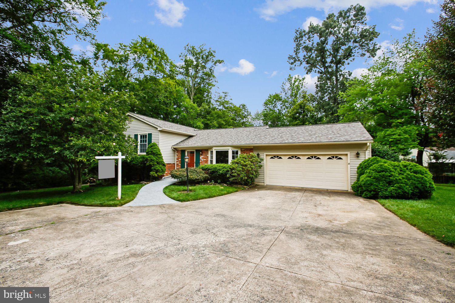 NEWINGTON STATION - Residential