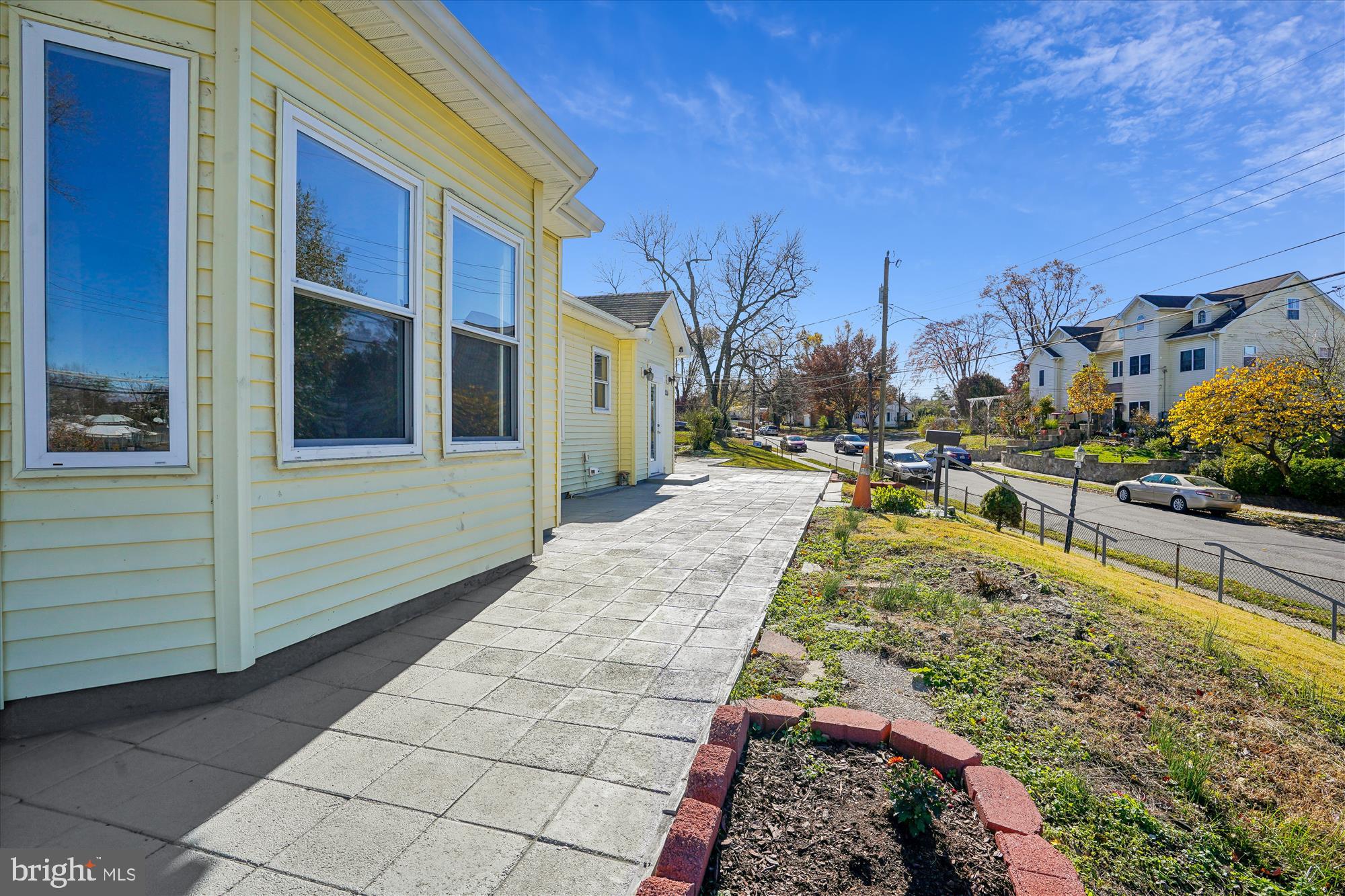 ANNALEE HEIGHTS - Residential