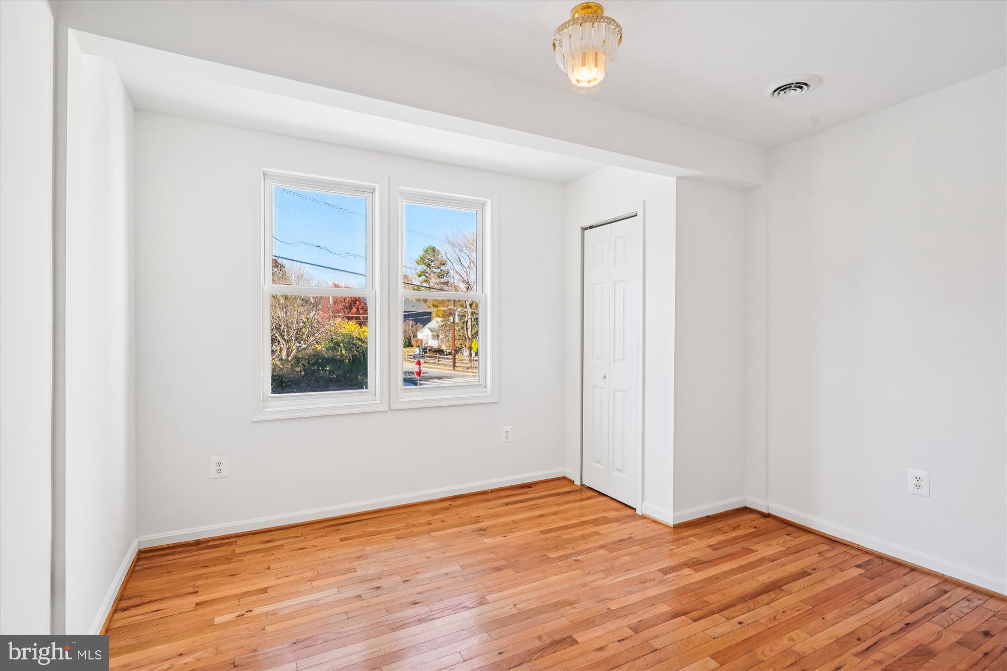 ANNALEE HEIGHTS - Residential