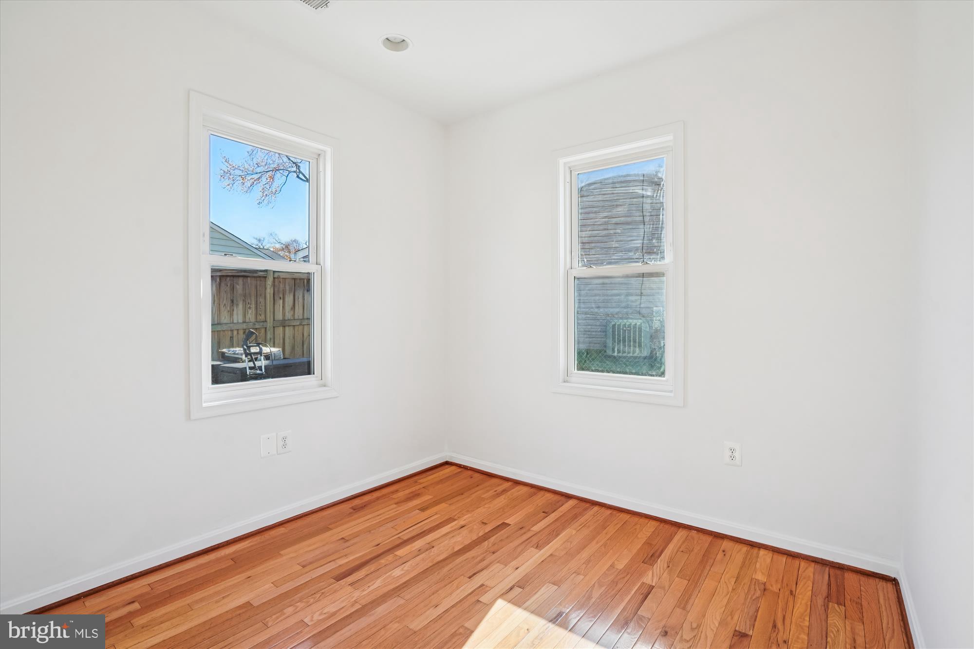 ANNALEE HEIGHTS - Residential