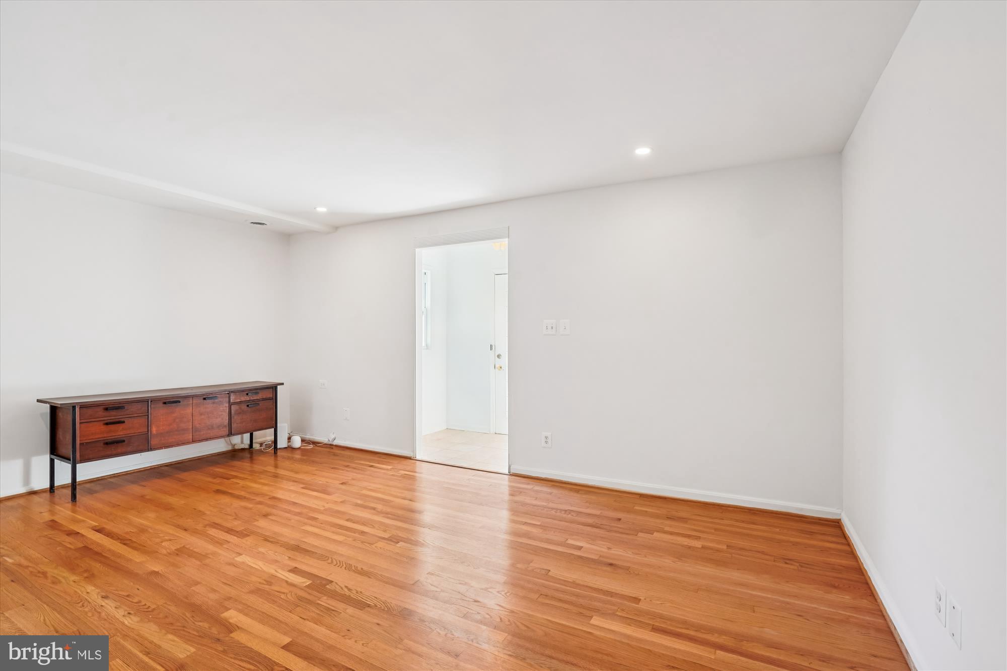 ANNALEE HEIGHTS - Residential