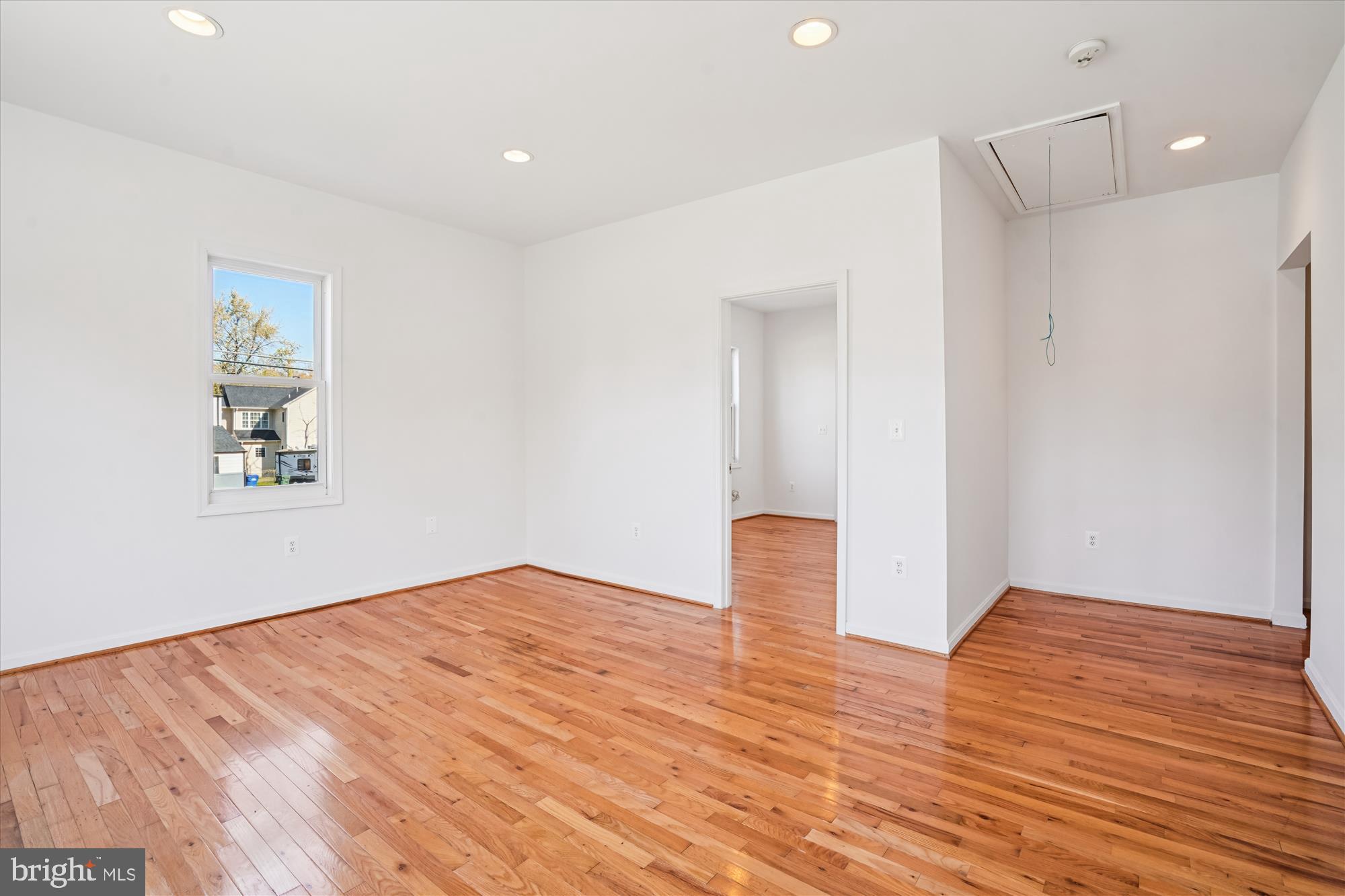 ANNALEE HEIGHTS - Residential