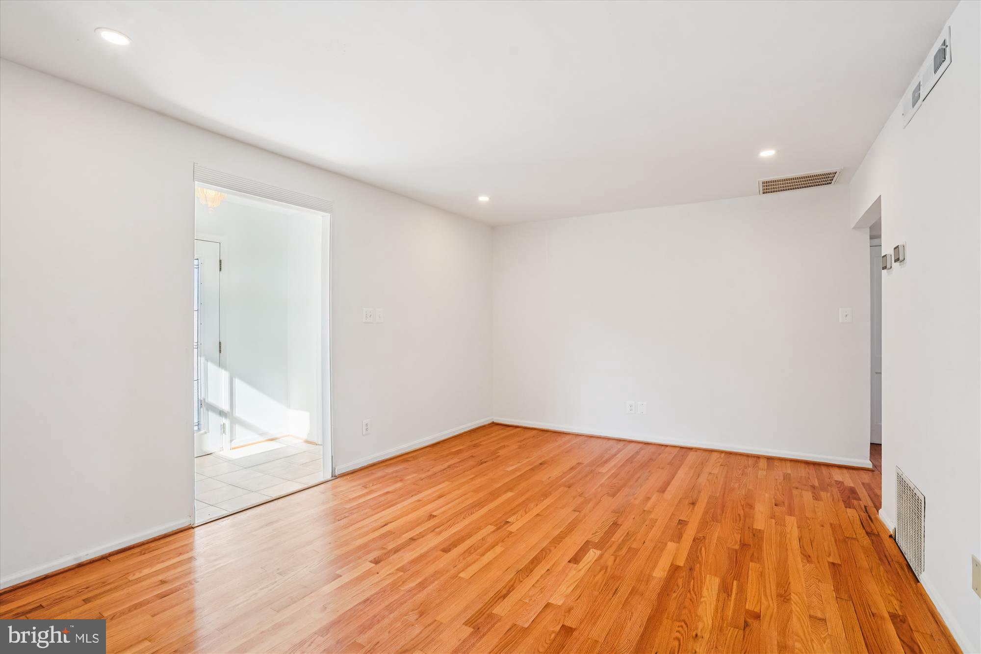 ANNALEE HEIGHTS - Residential