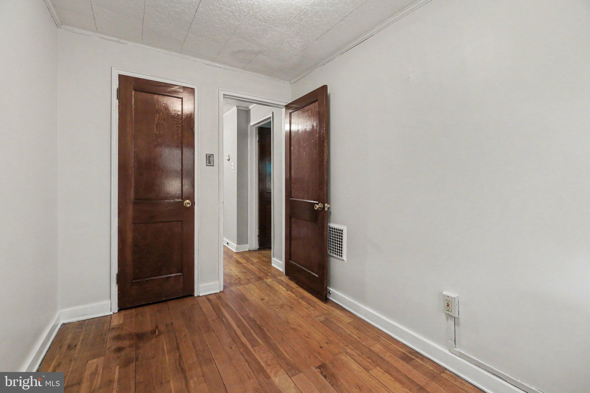 MELROSE GARDENS - Residential