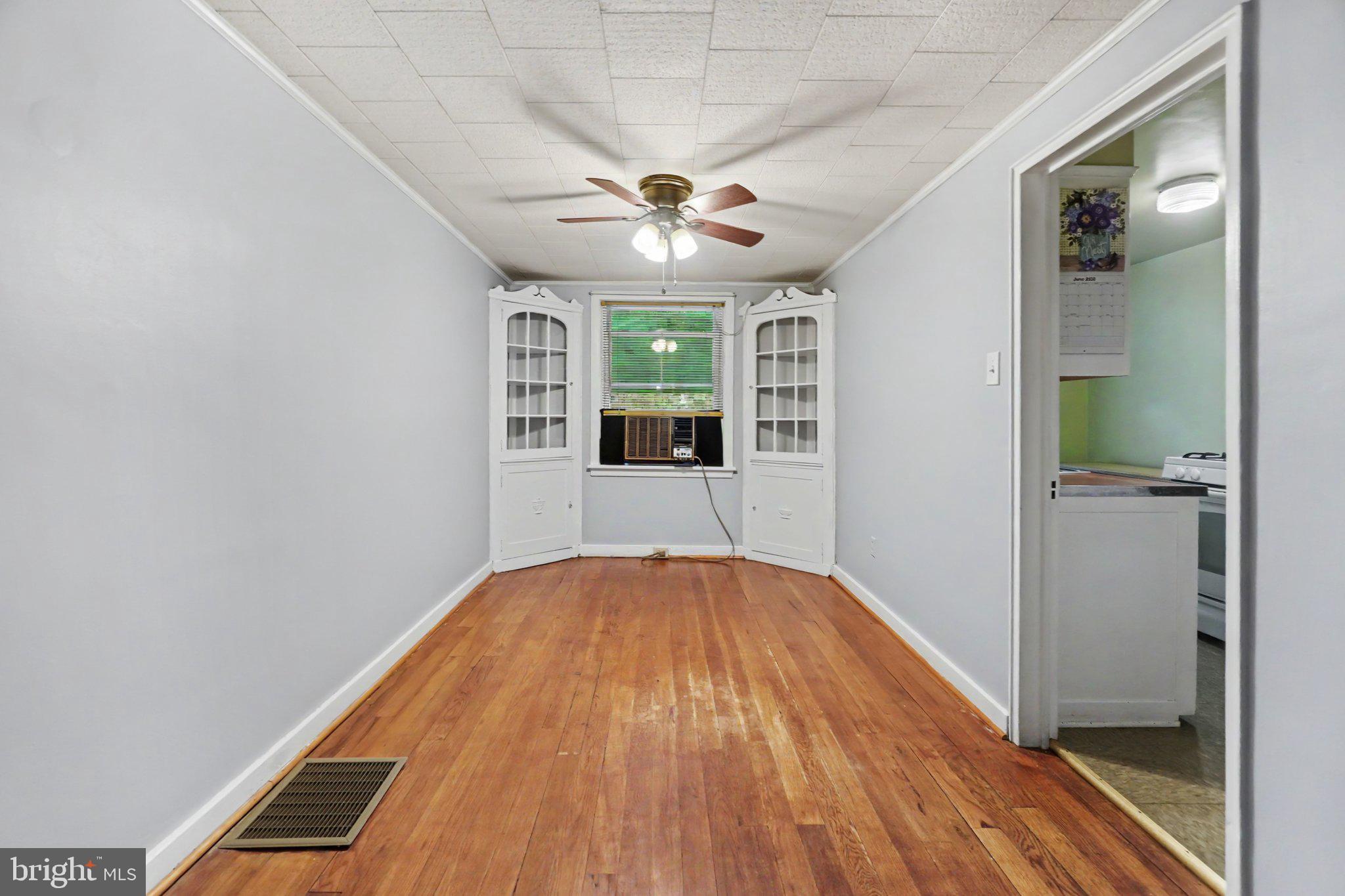 MELROSE GARDENS - Residential