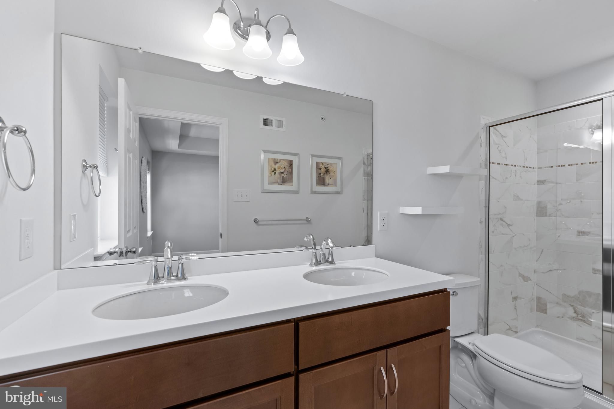 ENCLAVE AT RIDGEWOOD - Residential