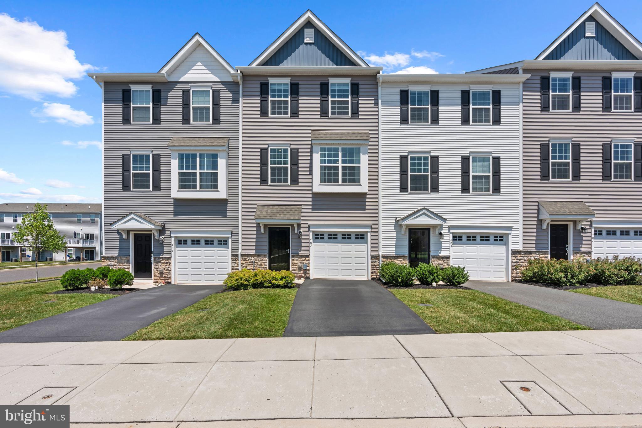 ENCLAVE AT RIDGEWOOD - Residential