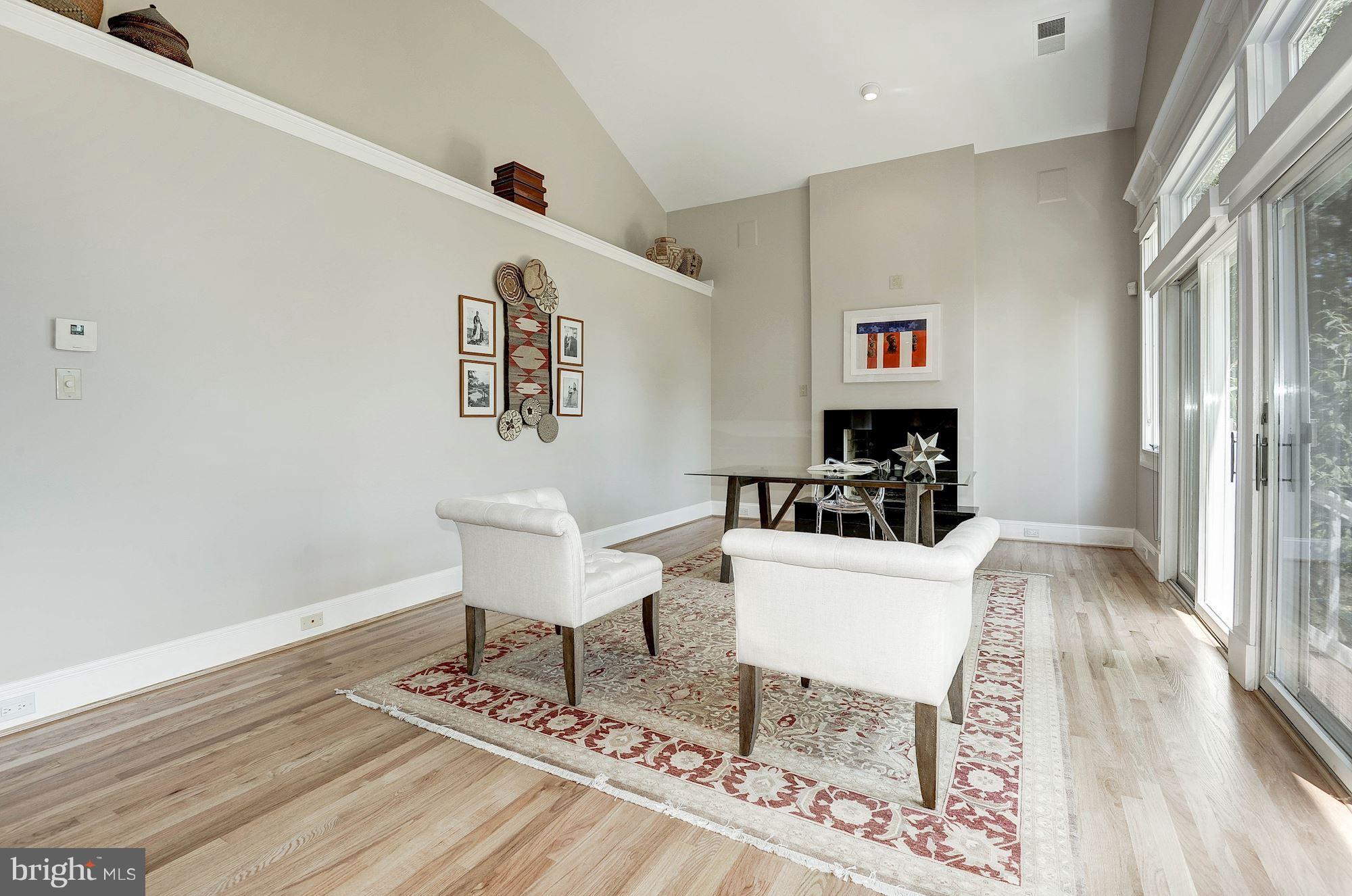 WOODHAVEN - Residential