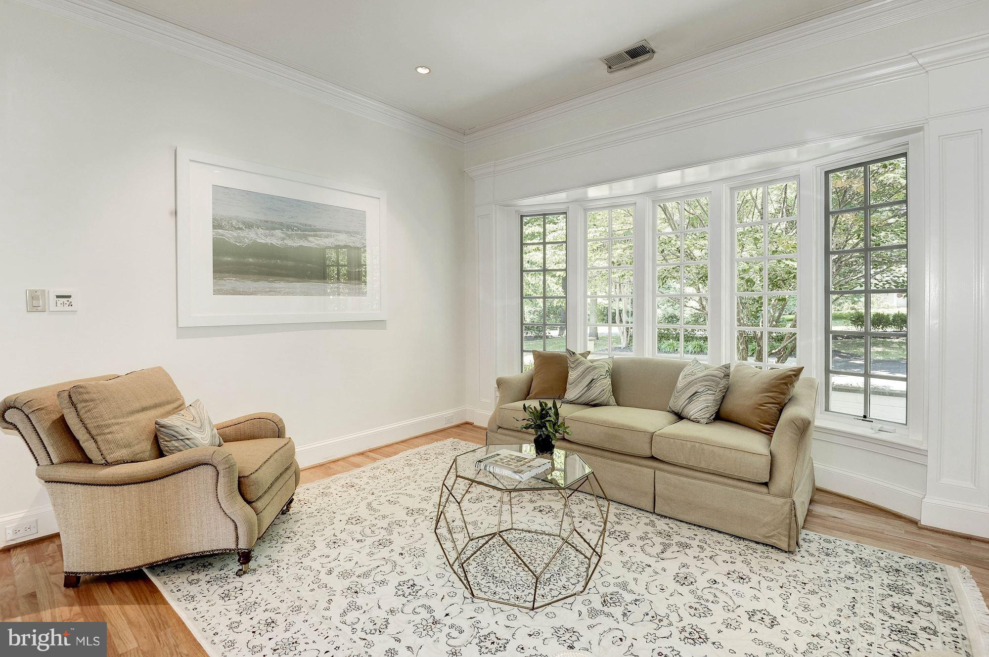 WOODHAVEN - Residential