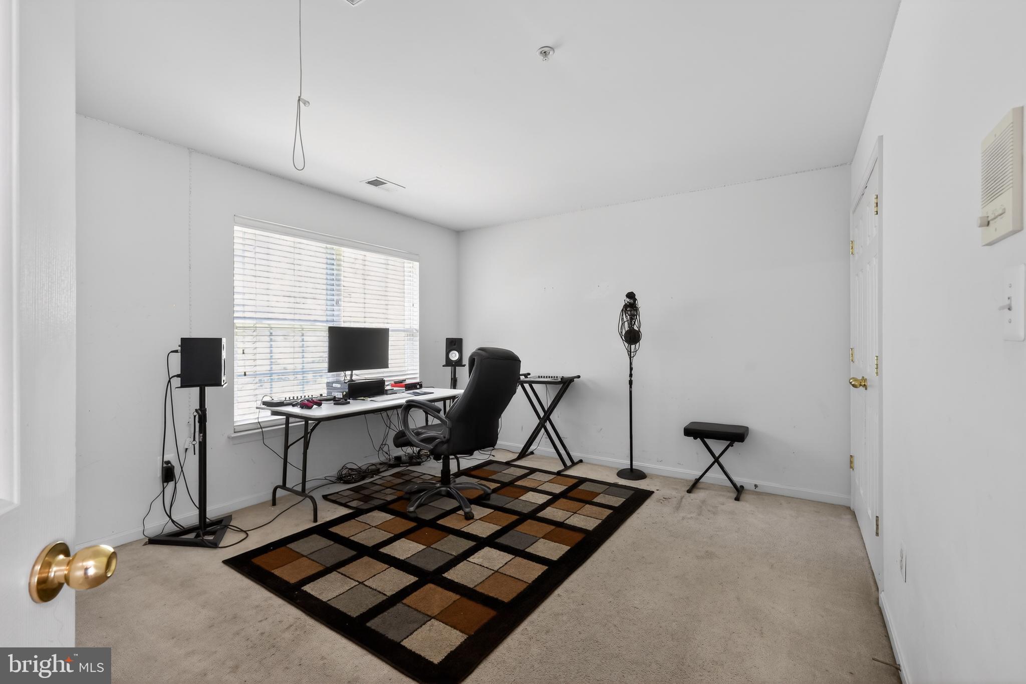 HILLANTRAE - Residential