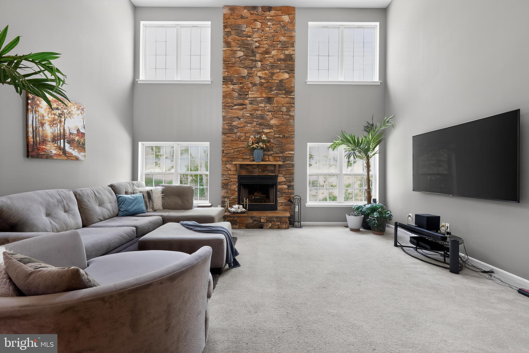 HILLANTRAE - Residential