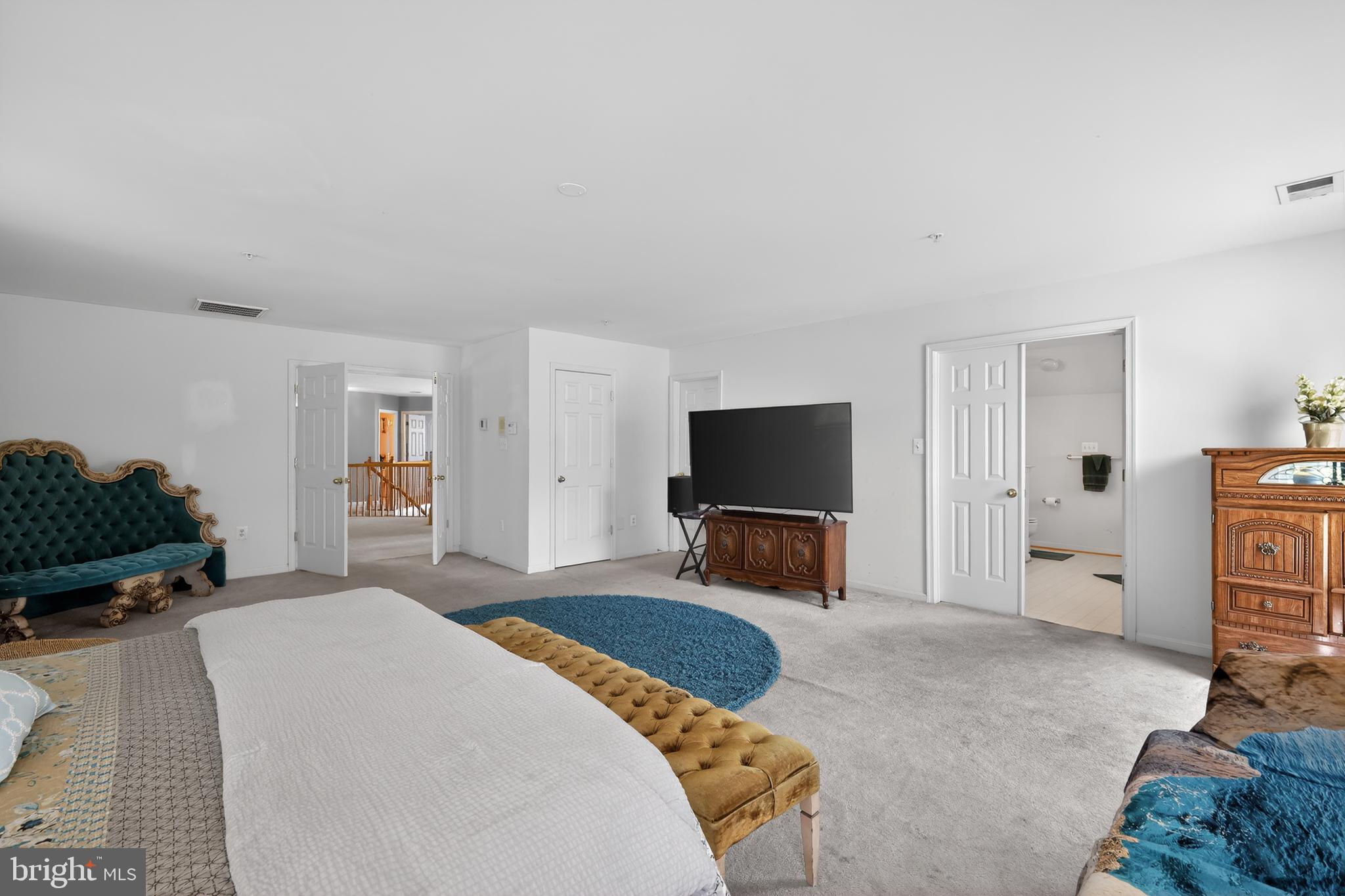 HILLANTRAE - Residential