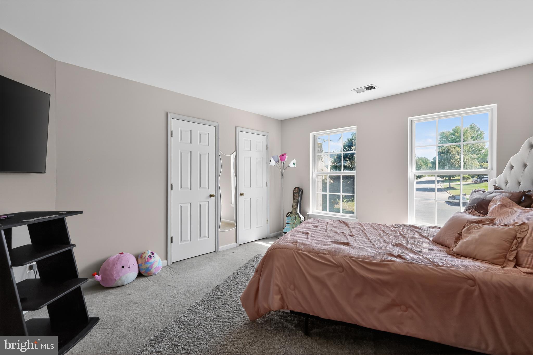 HILLANTRAE - Residential