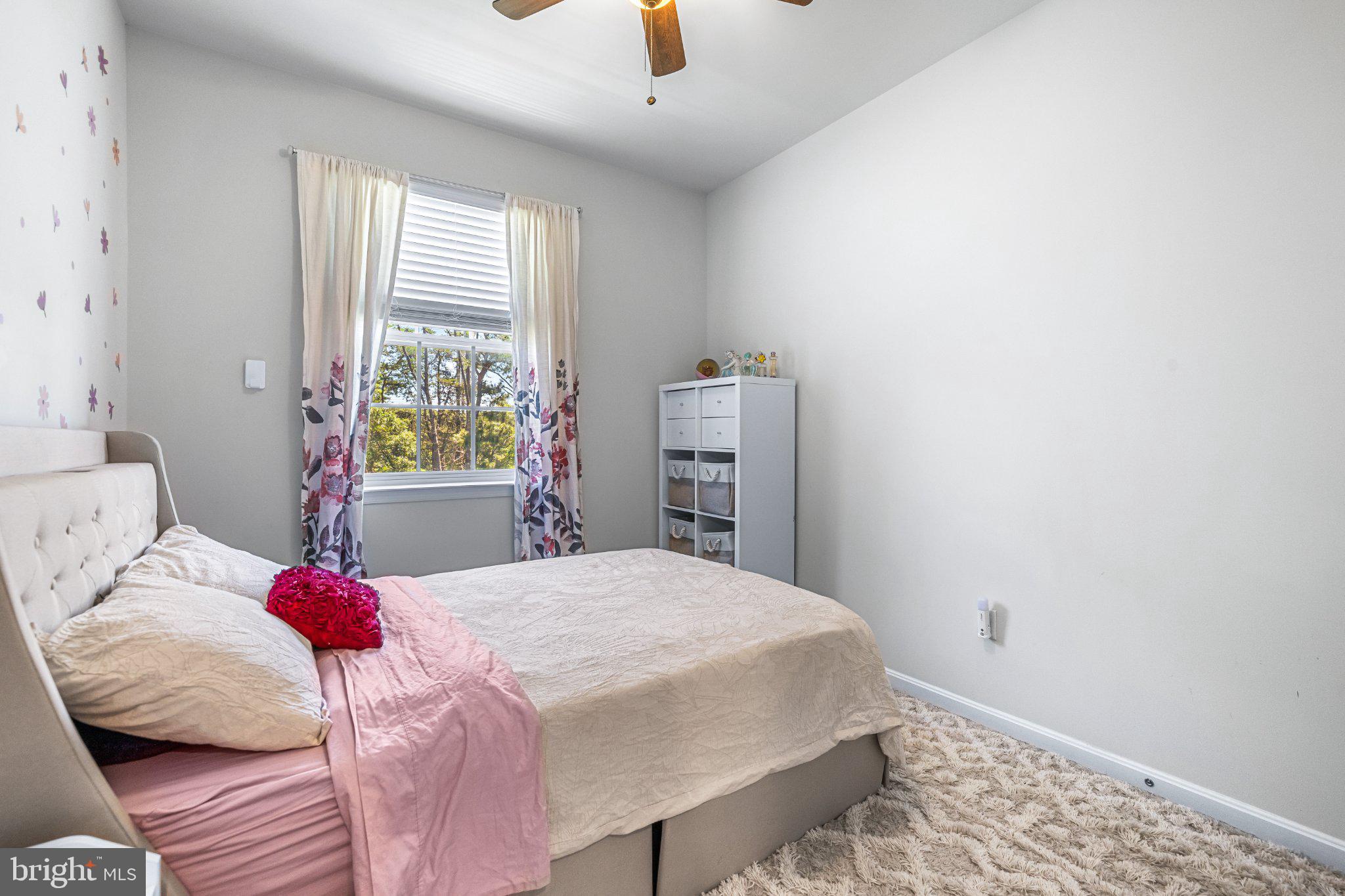 SEVEN OAKS - Residential