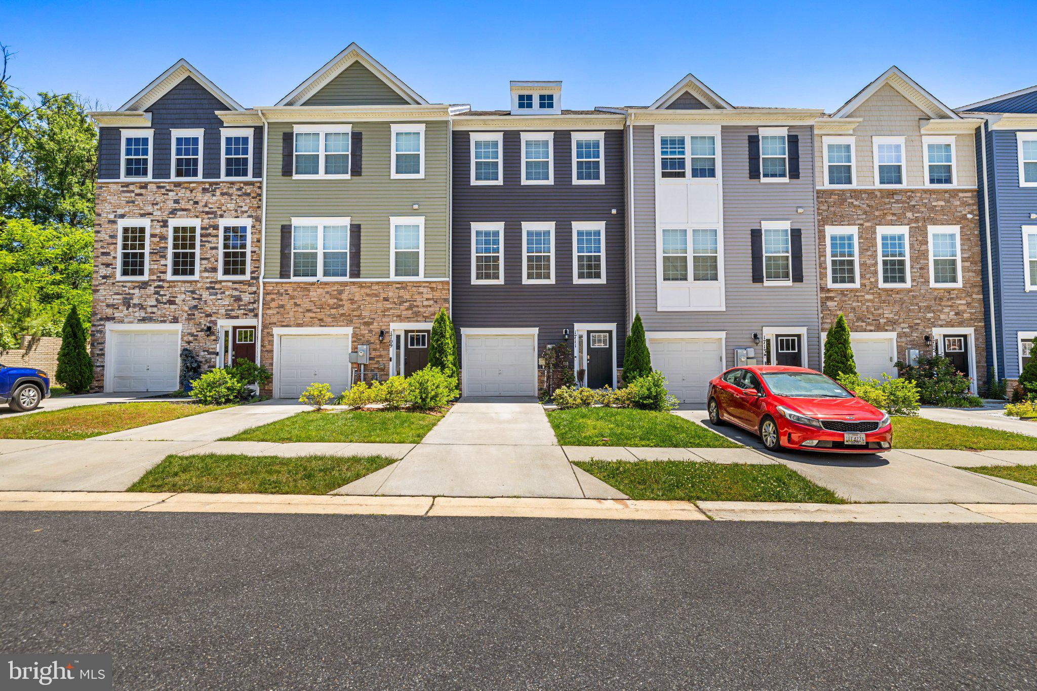 SEVEN OAKS - Residential