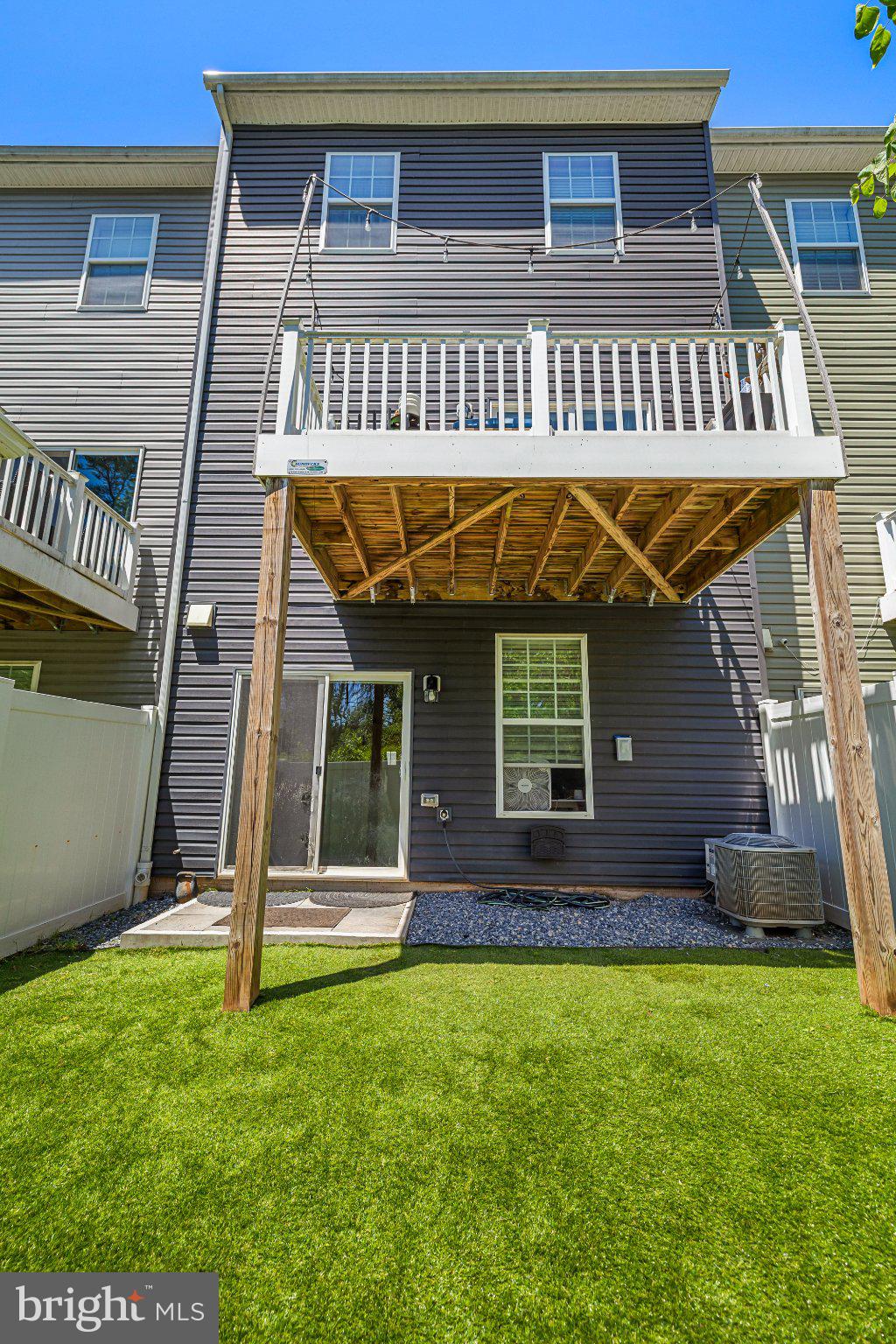 SEVEN OAKS - Residential