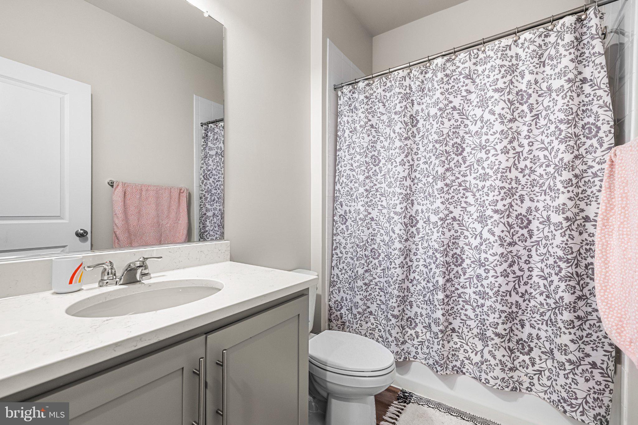SEVEN OAKS - Residential
