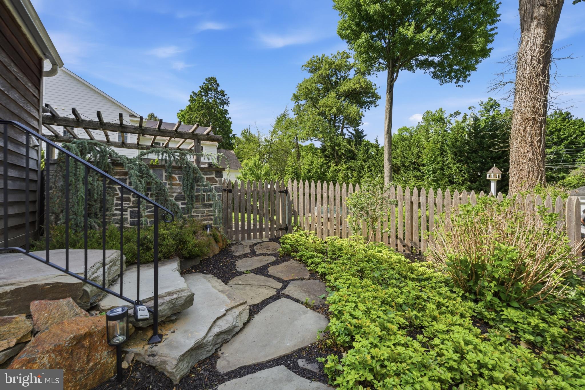 BRYN MAWR - Residential