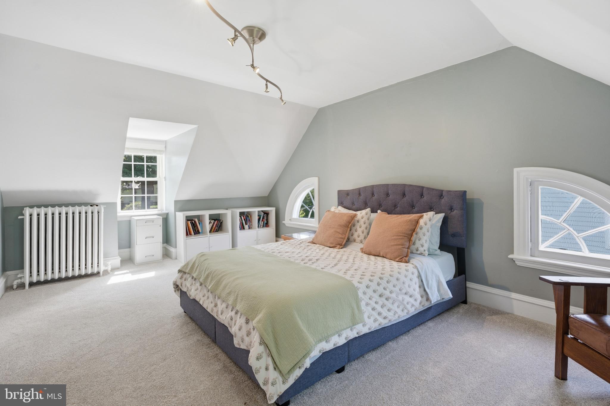 BRYN MAWR - Residential