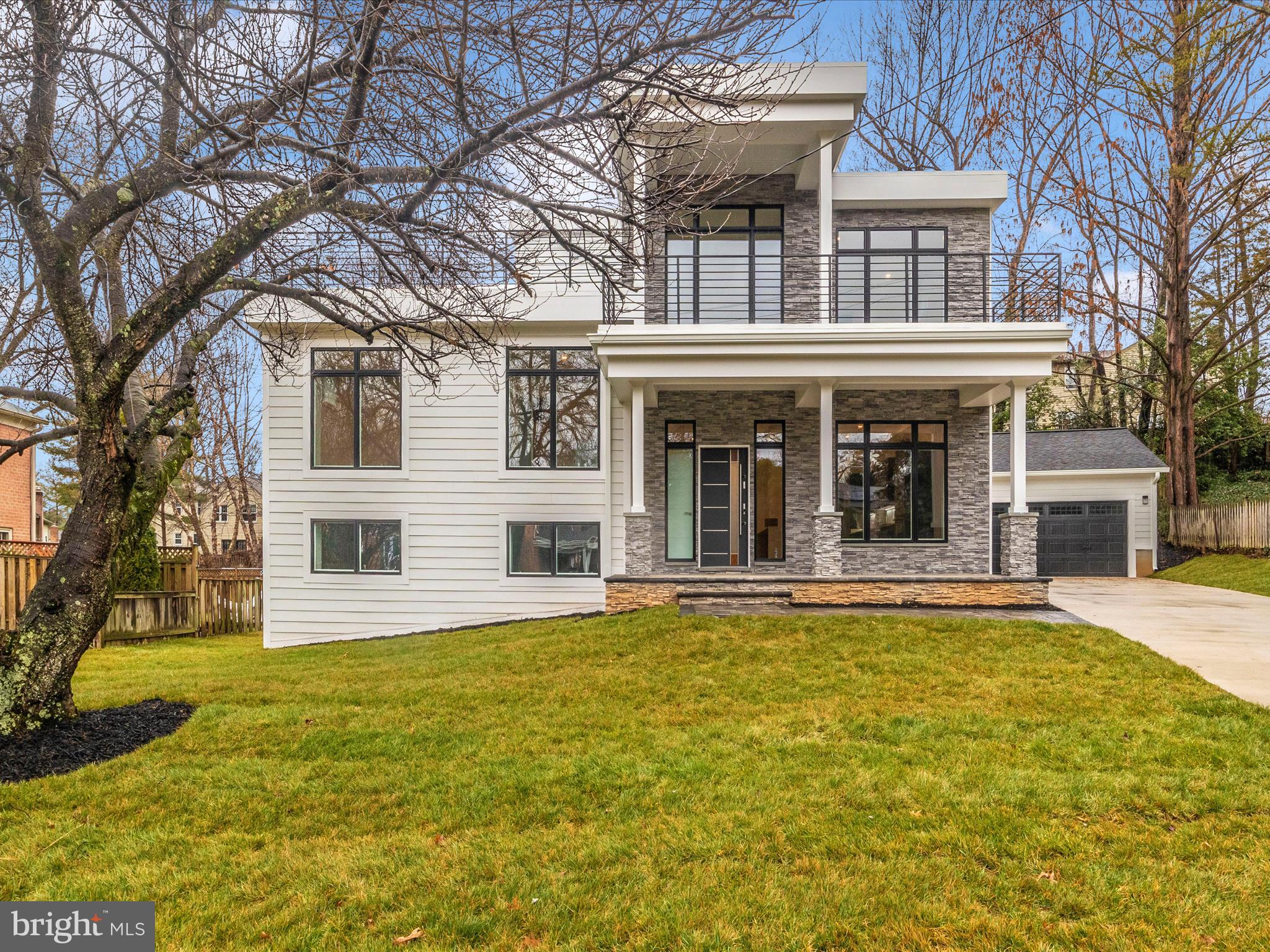 STRATTON WOODS - Residential