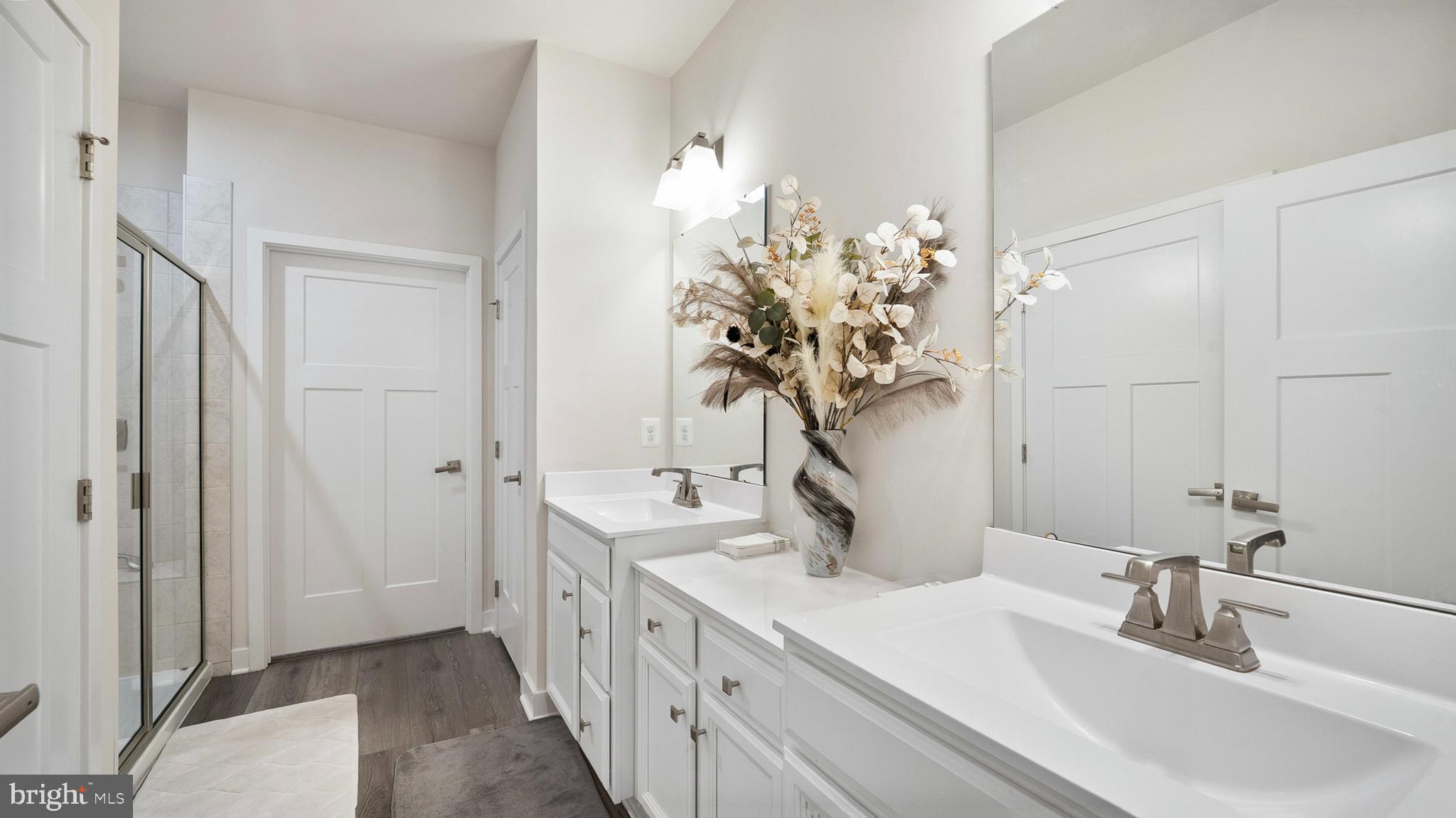 TANYARD SHORES - Residential