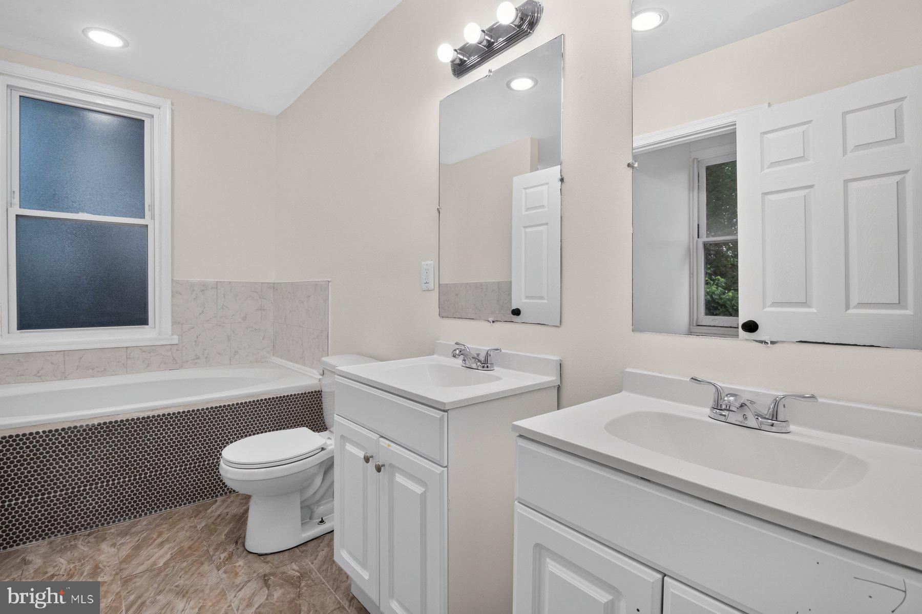 WINDSOR HILLS - Residential