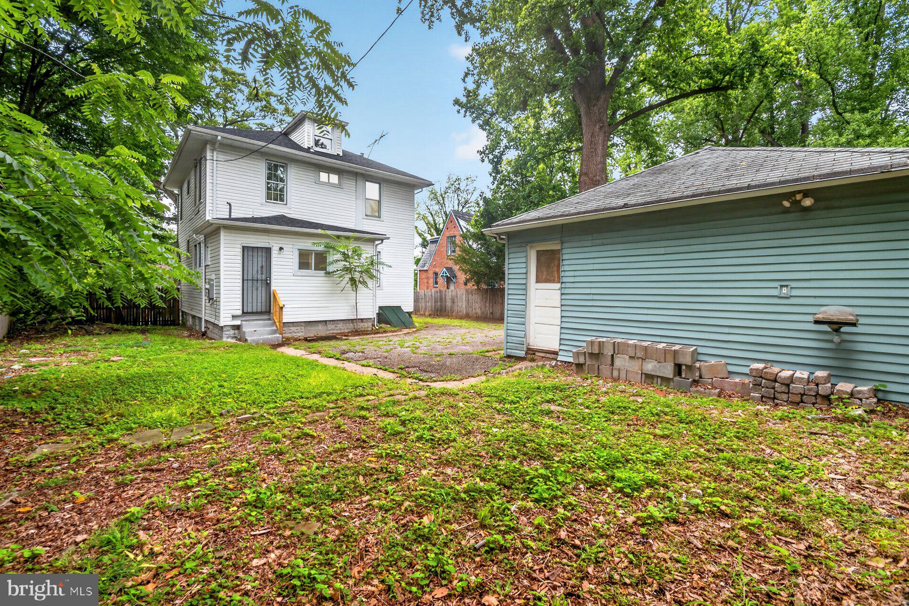 WINDSOR HILLS - Residential