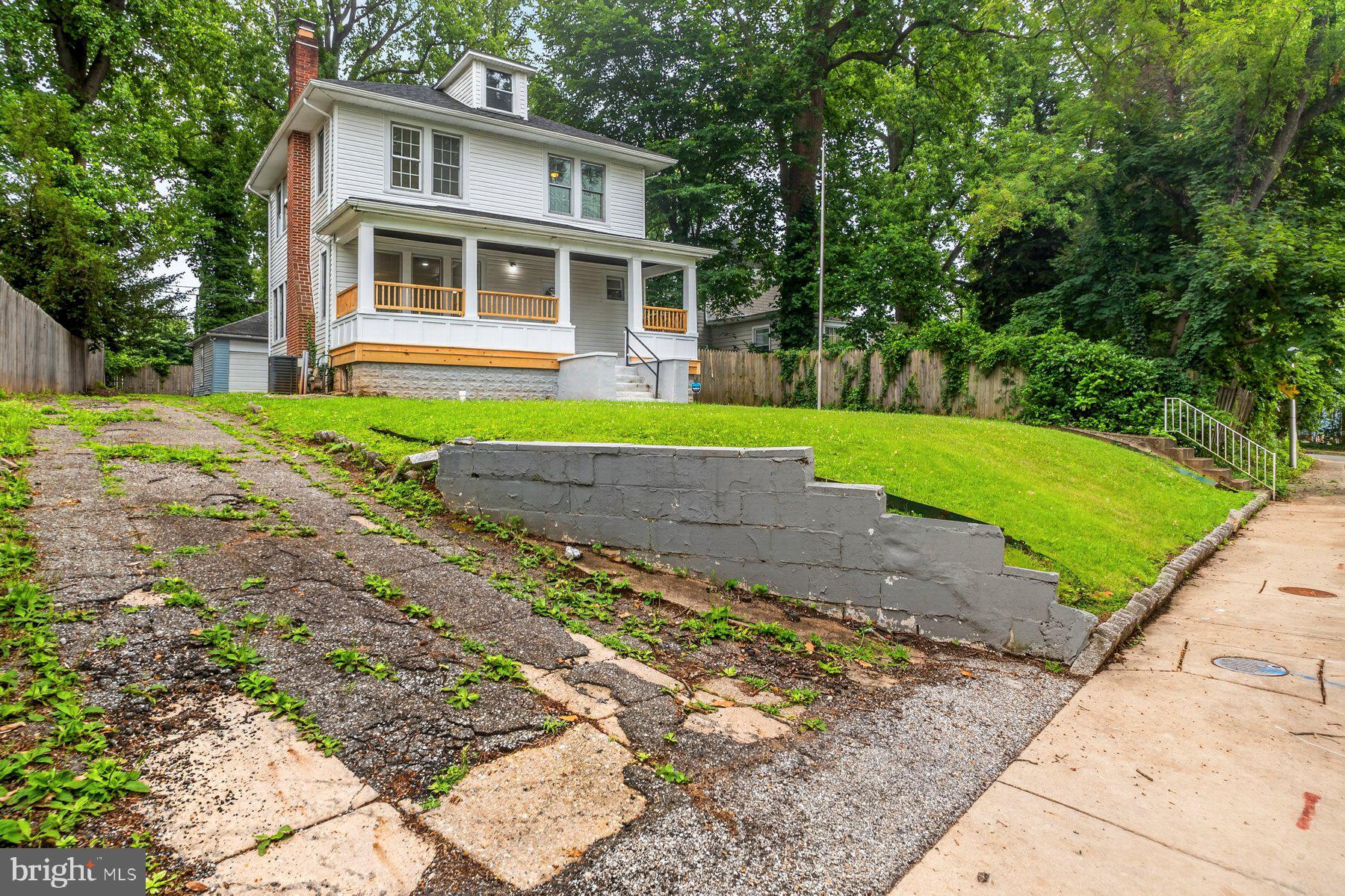 WINDSOR HILLS - Residential