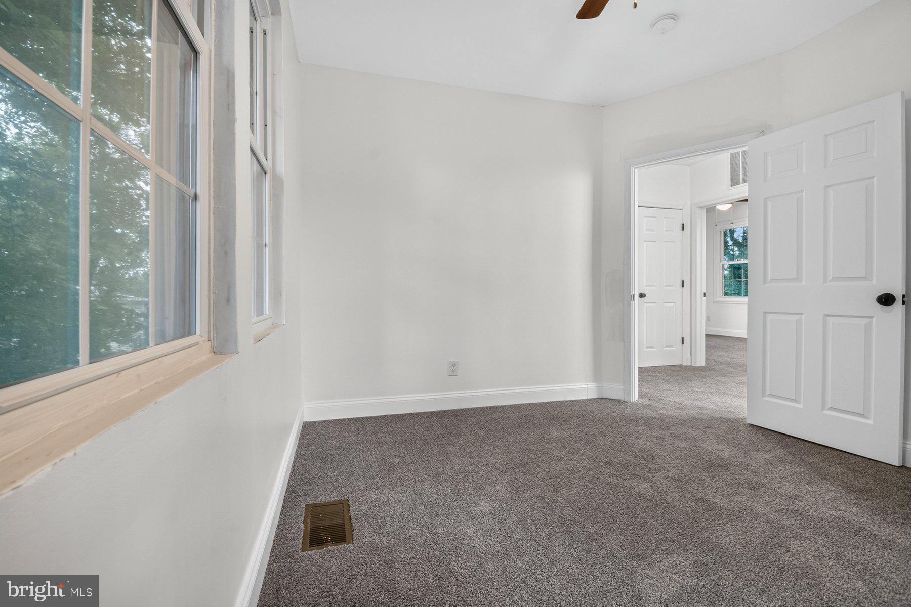 WINDSOR HILLS - Residential