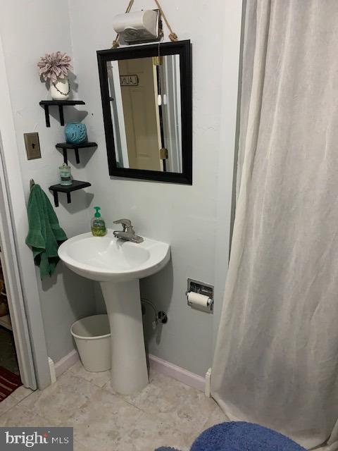 MINERSVILLE - Residential
